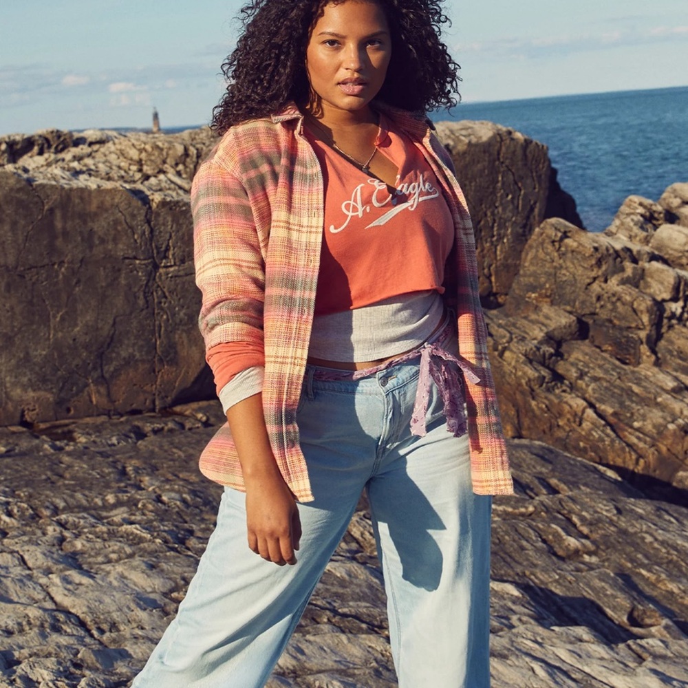 American Eagle Outfitters Plaid Shirt in Coral & Cream